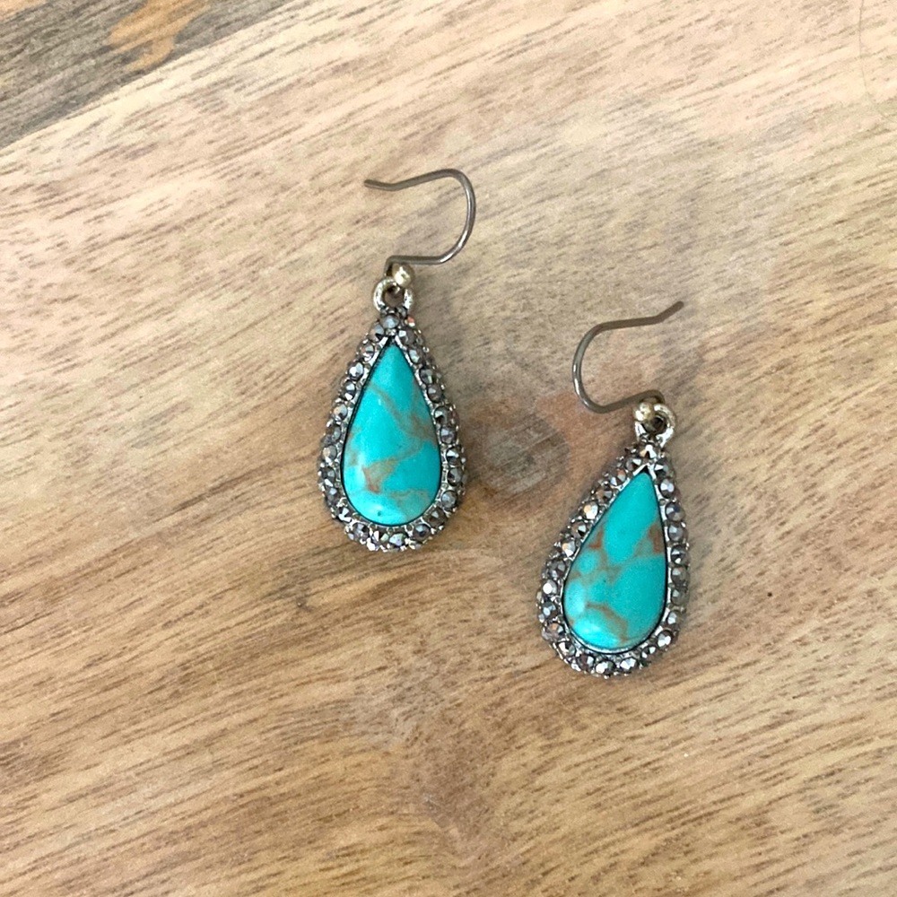 Lucky brand earrings